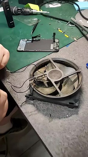 Xbox One Fan Cleaning and Repair Guide