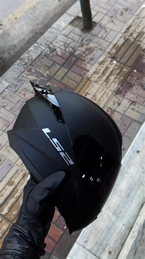 Ls2 flash availbale. #ls2 #flash #helmet #viralvideo #ridershelmetaccas100