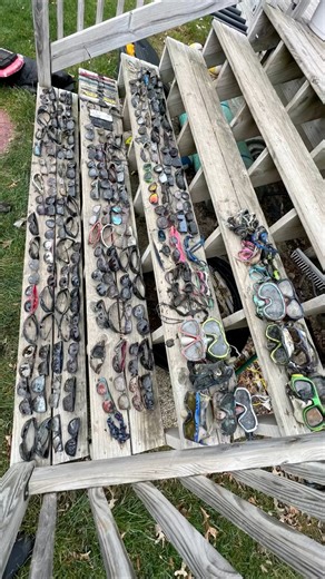 We finally made it out to the Fondy Sports and Aqua Park in Fon Du Lac, WI and found a LOT of cool stuff! It was cool and windy above water, but the water itself was very comfortable. 😁👍 #fondulac #wisconsin #scubadiving #fondysportspark #cleanup #applewatch #iphone #sunglasses | Ed the Diver