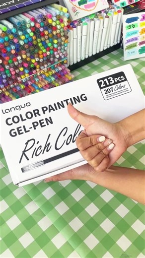 A los amantes del lettering y los rotuladores, ¡os recomiendo este set de rotuladores acrílicos para dibujo y escritura! 🎨😊 Un solo set equivale a un kit de arte familiar, ¡es una compra que vale muchísimo la pena!#stationery #pen#artsupplies #tiktokshop #tiktokmademebuylt #art#DIY #Painting #Journaling #fyp