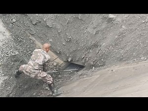 Barge unloading is smooth and stress-relieving.