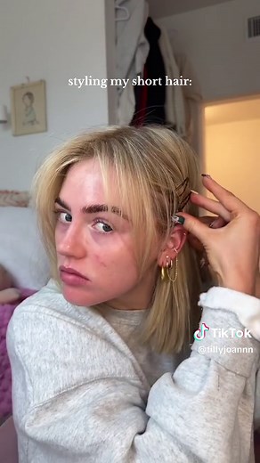 Short Hair Styling Tips and Tricks