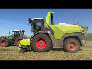 New Claas Jaguar 1200 1,110 hp forage harvester pre-series harvesting triticale in Germany