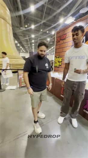 GlimpsesXpodcastt© | From mystery to madness in just one spin. HYPEDROP never disappoints when luck shows up. #hypedrop #gamingcommunity #coinflip #prizes | Instagram