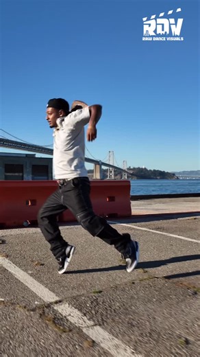 LIL HAWAII🌴🔥🤘🏼 | BAY AREA 2010 WAS A MOVIE😭🕺🏽🔥 WHO REMEMBERS THIS SLAPPER 👋🏽‼️ shot by 🎥: @rawdancevisuals #bayarea #hyphy #turfin #sanfrancisco | Instagram