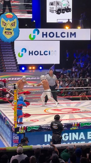 Creo que está esta es de las mejores luchas de este año de #komander #mistico y #kemonito en la monumental #arenamexico #kmantecasazul #nosoyeljuniorperoestoydemoda #amoalasviejitas #croqueteriakmantecasazul | Kmantecas Azul