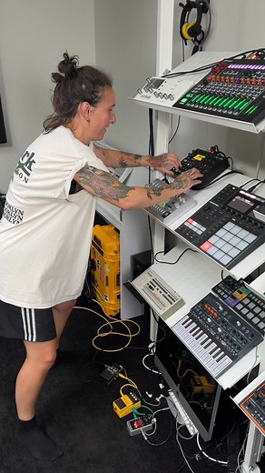 Guitar pedals and synths are a match made in heaven | NANCY Live