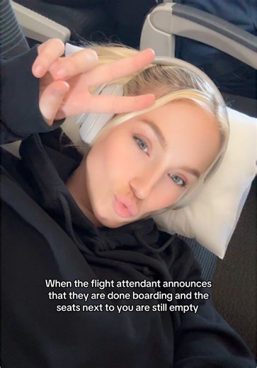 First class for a girly on a budget: When you get a whole row of seats to yourself on the airplane 🥳 I slept comfortably for 6 hours straight 😅