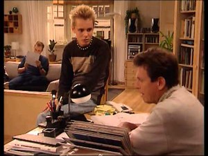 Salatut elämät - Saku kuulee Ismon lyönneistä