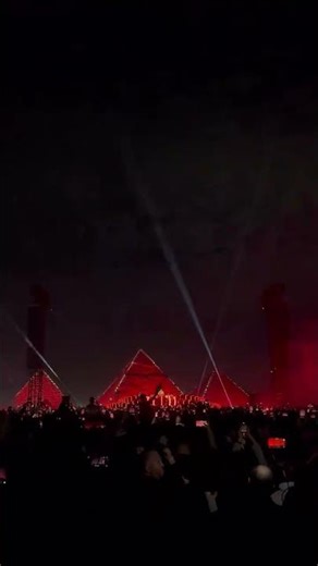 Tiësto Takes Over the Pyramids of Giza 🇪🇬🔥