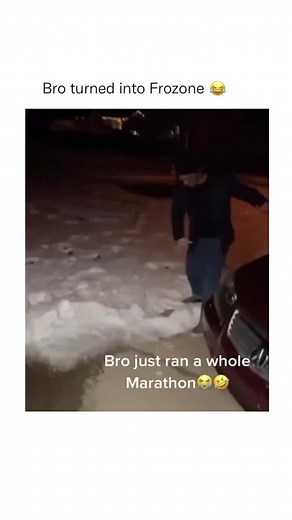 #fyp #ice #snow #running #funny #joke #wtf #marathon #run #runningman #fall #falling