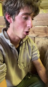 Alberto il Casaro 👨🏻‍🌾🧀, ci racconta la sua passione per la capra 🐐 orobica! Un animale in via d’estinzione che tutti i giorni pascolano libere su ripide montagne 🏔. _ Le capre 🐐 orobiche producono poco latte 🥛 dalle proprietà organolettiche uniche _ #ferdywild #ferdyfarm #ferdy #capraorobica | Ferdy Wild