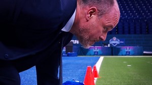 The 2020 edition of #RunRichRun is HERE! Rich Eisen Featuring Jerry Rice, George Kittle and Von from St. Jude Children's Research Hospital! | NFL