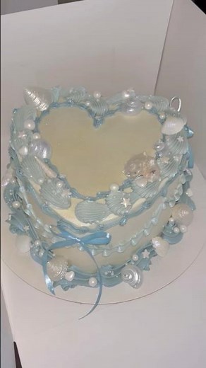 Ethereal shell cake 🫧🐚 #cakedecoration #cakedesign #cakes #cakeinspo #cakedecorating