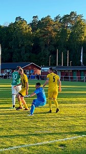 626K views · 10K reactions | He could make a good Goalkeeper coach! 理 #goalkeeper #basics #football #soccer #grassrootsfootball W/ He’s got the basics thou!  #goalkeepersaves #goalkeeperskills #footballer #fotboll #footballreels #footballcoach #goalkeepercoach #footballfamily #footballgame #footballseason #lovefootball #soccerskills #footballskills #1v1 #footballedits | The Yellow Ball | Facebook