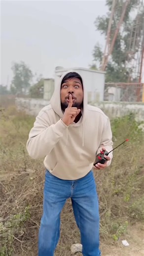 Chunnu ke magic remote ne kamaal kar diya#comedy#funny#shortsfeed#cutebaby#viralvideo