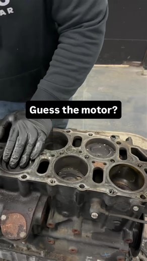 Understanding How Engine Pistons Fire in Cars