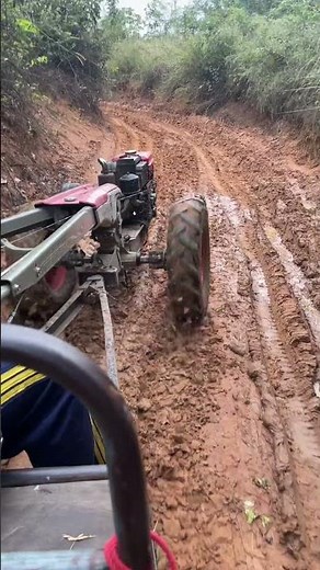 TRACTOR VS. MUD: DEEP MUDDING CHALLENGE 🚜💪 #shortvideo