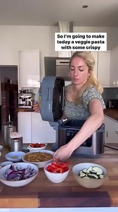 Veggie pasta topped with crispy beans all created using the Ninja Speedi 🍝 🎥 @whatluceeats (IG) | Ninja Kitchen UK