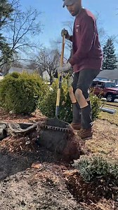 Part 2: Boosting Curb Appeal & Property Value! 💰🌱 Installed a weed barrier, new paver stones, and fresh black mulch around the garden bed. Clean look = higher appraisal and happier tenants! Focus on what you do best and delegate the rest. If you’re capable and have time, use your own skills. ✅ You can save thousands on property upgrades! Every detail adds value for that cash-out refi. 🚀🏡 #realestateinvesting #investinyourself #mindsetmatters #realestatesuccess #investorlife #landlordtips #ge