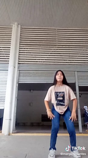 Locomotor and Non-Locomotor Movement Exercises for PE Class