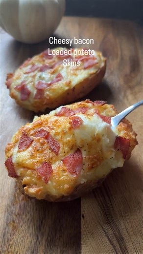 Courtney frosdick on Instagram: "Air fryer potato skins 😍 cheese and bacon goodness! Recipe⬇️ #airfryerpotatoes #airfryerrecipe #potatoskins #cookwithme #dinneridea #easyrecipes #loadedpotato #jacketpotato #airfryerrecipes Ingredients -1 potato per person (or 2 is there medium/small) -olive oil -salt -pepper -mozzarella -mixed herbs -butter Method -wash and dry your potato, then cover with olive oil and season with salt -stick with a fork a few times on each side before adding to the air fryer 