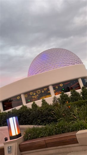 Nothing more beautiful than EPCOT at sunset | Theme ParkLife