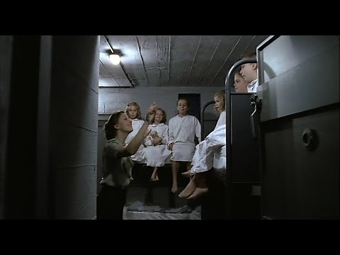 Der Untergang (Downfall) Deleted Scene - Goebbels' Children Sing