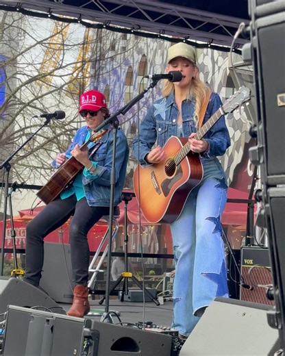 Bringing a little Aussie sunshine to London! ☀️🇦🇺 who caught the @Max Jackson set! 💯🎶💫🫶 Max Jackson lit up the Big Entrance Stage at @C2CFestival @O2 today. Despite the cold, windy London weather, the sun was shining and Max brought that Aussie energy — big vocals, great stage presence and a set full of feel-good country that warmed the crowd right up. It’s been an incredible rise for the Australian star. In 2022 she was crowned the 42nd winner of Toyota Star Maker, Australia’s most presti