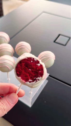Red Velvet Cake Pop Recipe ⬆️