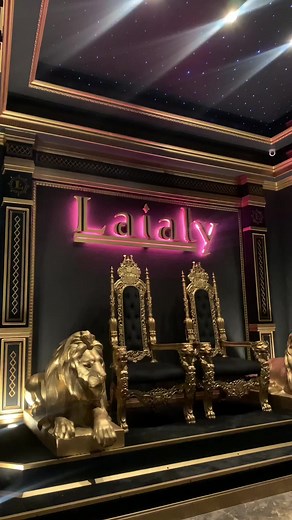 ¡El restaurante árabe más sorprendente de Argentina! ⚜️🖤 ¿buscas un plan diferente? visitanos y transportate al medio oriente 🪕🥁 👉🏼⚜️ MARTES, MIÉRCOLES & JUEVES: desde las 20hs a las 00hs 🖤 Cena a la carta SIN SHOW, platos típicos de medio oriente, carta de bebidas, arguile y postre 🤍 lo mejor de la gastronomía árabe | no se requiere reserva 👉🏼⚜️ VIERNES & SÁBADOS #CenaShow: Menú fijo de 3 pasos que cuenta con entradas, plato principal para compartir y postre, seleccionado exclusivament