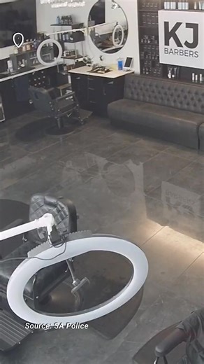 Wild CCTV has captured the moment a western suburbs barber shop was torched - just months after it was caught up in a drive-by shooting. 📌 READ MORE: https://bit.ly/46q0fvI | The Advertiser