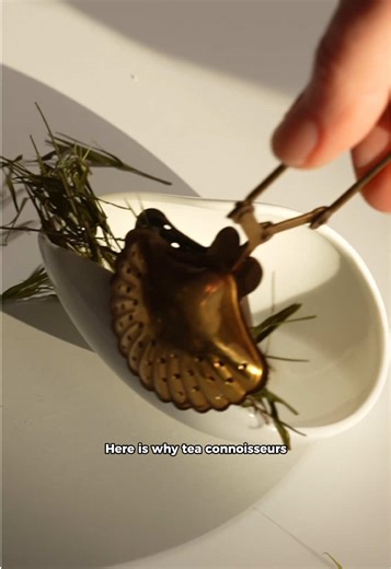 Having said that… I would still choose them over tea bags - at least this way you’re not drinking microplastics! 🤷‍♀️ Also, they can be useful for super fine teas like Rooibos ☺️ What teaware do you use? #teatime #teapro #teaware #tealover #looseleaf