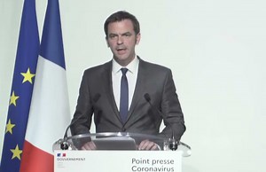 La France compte 8911 décès liés au coronavirus, 833 de plus en 24h