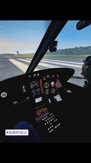 ✈️ Maintien des compétences annuelles sur Simulateur ✅ Une obligation réglementaire pour garantir la sécurité des vols. 📅 Le 29/10/2025, direction Albertville chez X-Aero Training Academy pour une séance d’entraînement sur simulateur H125 🔄. Ces exercices sont réalisés tous les 6 mois (selon le type d’entraînement) sur l’hélicoptère en conditions réelles. Mais le simulateur apporte un vrai plus 💡 : Il permet de travailler des pannes complexes ou difficilement réalisables en vol réel, le tout 