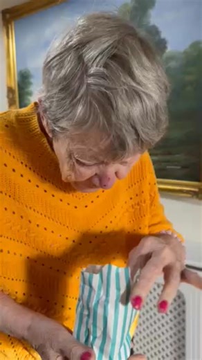 Smiles all around at Cherry Tree Care Home as our residents enjoyed opening their goody bags. 🎁😊 These little moments of surprise and happiness brought so much joy, laughter, and excitement to the day. It’s the simple gestures that often mean the most, and seeing those happy faces made it truly special. A lovely moment shared together. 💙 #cherrytreecarehome #littlemomentsofjoy #CareHomeLife #FestiveSmiles #MomentsThatMatter | Cherrytree Care Home