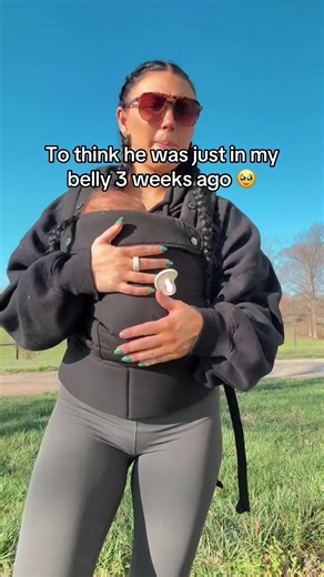 How has it already been 3 weeks???? I feel like I just had him yesterday 😭