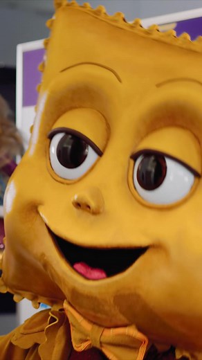 61K views · 802 reactions | Einmal alle an @matthiasopdenhoevel vorbei - Und dann ab ins Studio!  #maskedsinger  "The Masked Singer" - ab 08. November, immer samstags, um 20:15 Uhr und kostenlos auf #JoynProSieben! | The Masked Singer Germany | Facebook