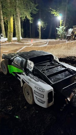 Insane RC... Beautiful Backyard RC Track!! #backyardrc #cnhlbatteries