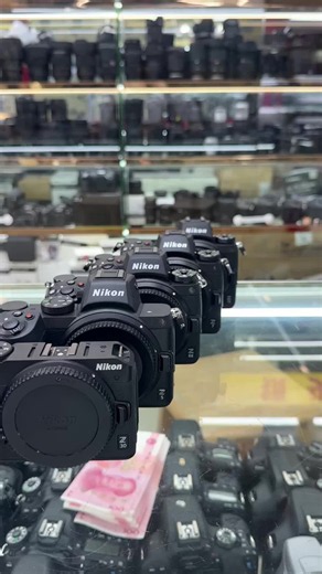 Among Nikon's Z series products, the Nikon Z6II offers the best value for money right now, boasting 25.28 million effective pixels and dual EXPEED 6 processors. Contact me if you need it #usedcamera #camerawholesale #worldwideshipping #secondhandcamera #CameraGear