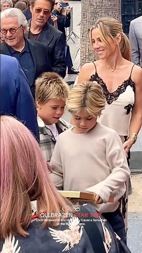 Elsa Pataky, Chris Hemsworth & Their Sons Steal the Spotlight at the Walk of Fame. #ChrisHemsworth