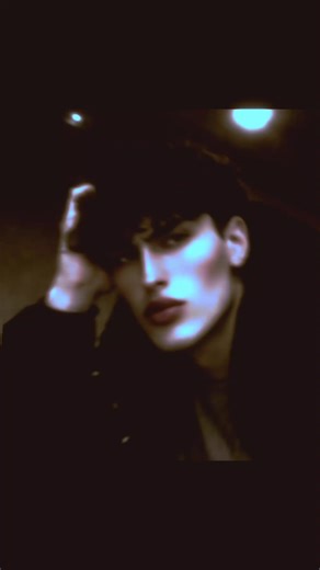 anronvo (@anronvo)’s videos with Smooth (feat. Rob Thomas) - Santana