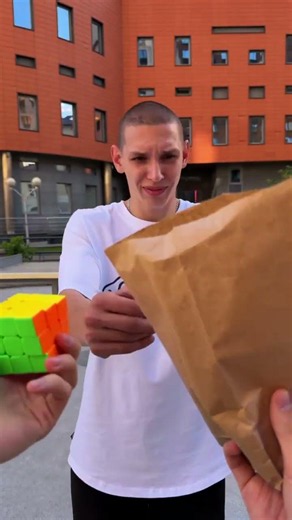 🌀A satisfying Rubik's cube trick from my perspective 🧩 #magic #shorts
