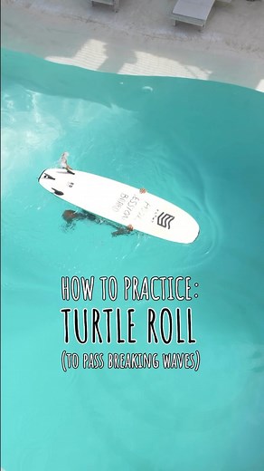 How to practice turtle roll ⬇️ ⠀⠀⠀⠀⠀⠀⠀⠀⠀ 1. Paddle hard to gain speed and momentum 2. Then two meters (6ft) before hitting the wave 3. Grab rails of the board and turn yourself and the board upside down 4. Leave space between your body and the board 5. When the wave has passed, flip yourself and the board back in one quick movement. ⠀⠀⠀⠀⠀⠀⠀⠀⠀ As a beginner this last part might be more challenging, but the more you practice you’ll be able to do it quicker and easier! Don’t give up! ⠀⠀⠀⠀⠀⠀⠀⠀⠀ ⠀⠀⠀⠀