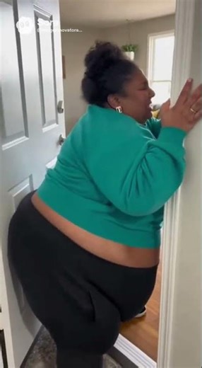 🚪🐱 Albin to the Rescue! 😂💥