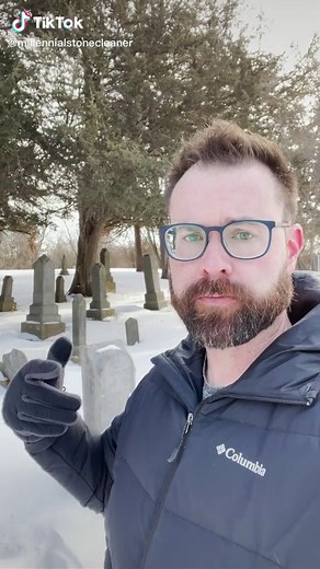 Proper Techniques for Cleaning Headstones | Headstone Cleaning Tips