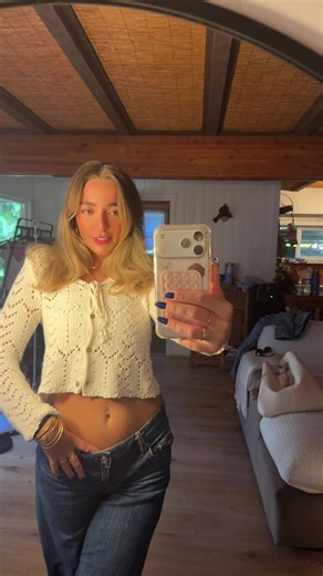 Lil fit check with mess in the back as usual | fit of the day