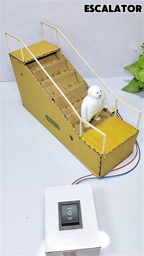 Amazing Working Mini Escalator Made of Cardboard! ⚡#shorts #escalator #science #diy #school
