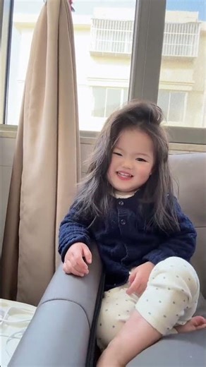 A cool girl instantly breaks down #I'm tempted to have a daughter #Adorable baby's daily life
