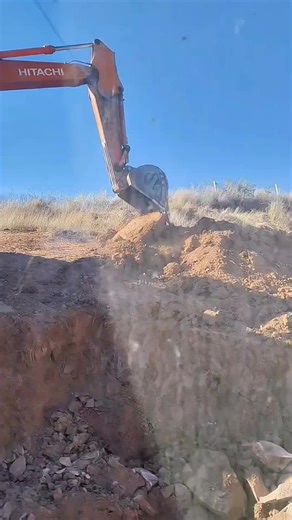 Hydraulic Failure in Heavy-Duty Excavators Explained